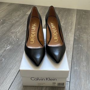 Calvin Klein Kamara Nappa Heels, Black Size 8M